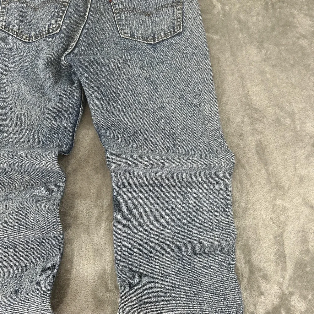 Levi's 505 Jeans Mens 30x32 Blue Med Wash Regular Straight Denim Pants Casual